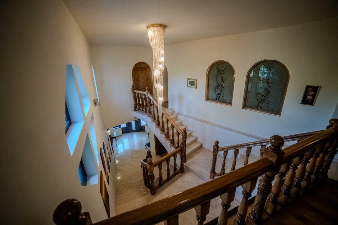 Vilă de excepţie centru Iaşi - Poză 2