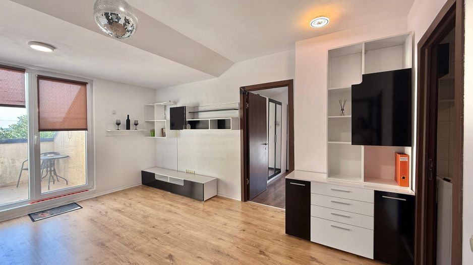 COSMOPOLIS - Apartament cu 2 camere si 2 terase, mobilat si utilat. - Poză 1