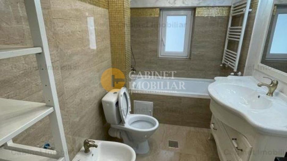 Apartament 3 Camere Bloc Nou Cug Boxa+ Loc Parcare - Poză 1