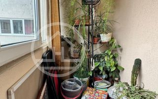 Apartament cu  3 camere de vânzare în zona  Iosia,  Oradea - Poză 9