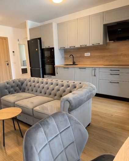 închiriere apartament 3 camere și 2 locuri parcare Parcului 20 - Poză 1