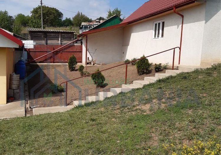 Casă de vânzare în Popesti, Iași – 3 camere, 70 mp, teren 3300 mp - Poză 6