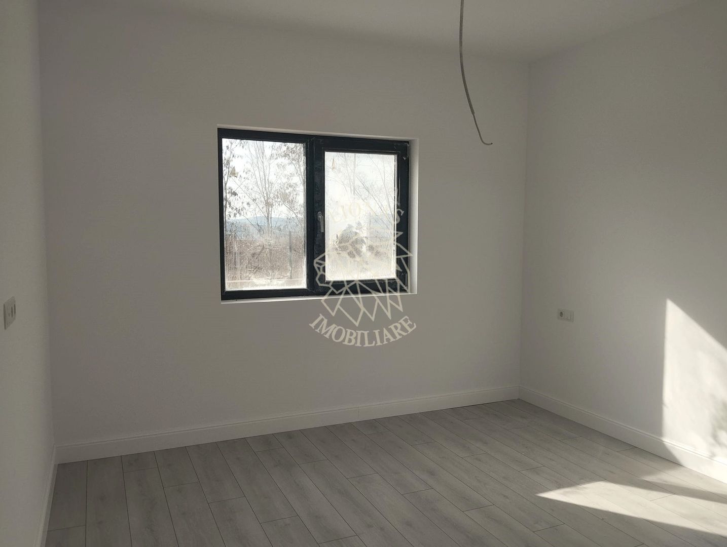 Casa 4 camere 107 mp- teren 430 mp-terasa 11 mp-Zona Valea Budacului - Poză 4