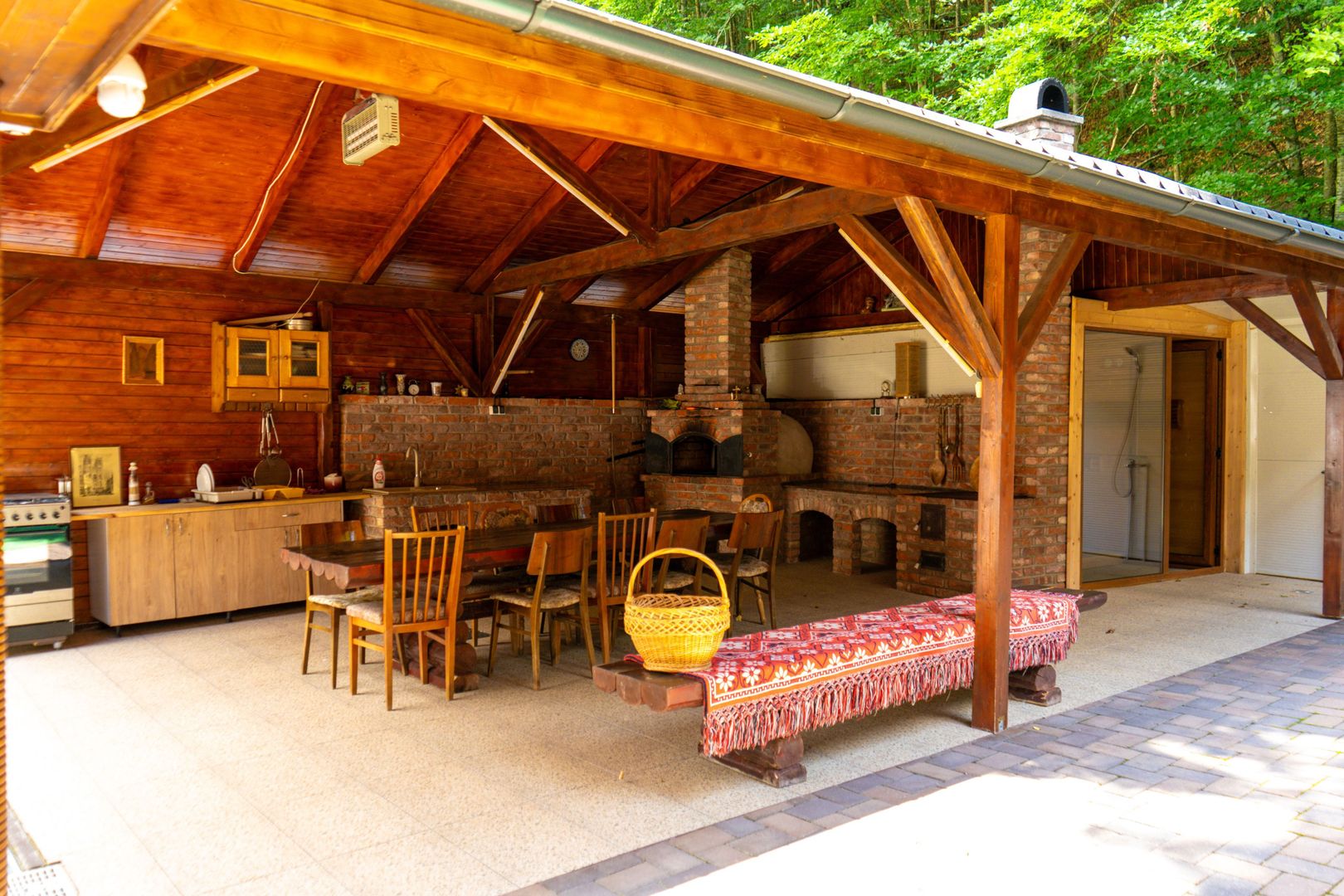 Splendoarea naturii imbinata cu stilul modern=pensiune exclusivista - Poză 2