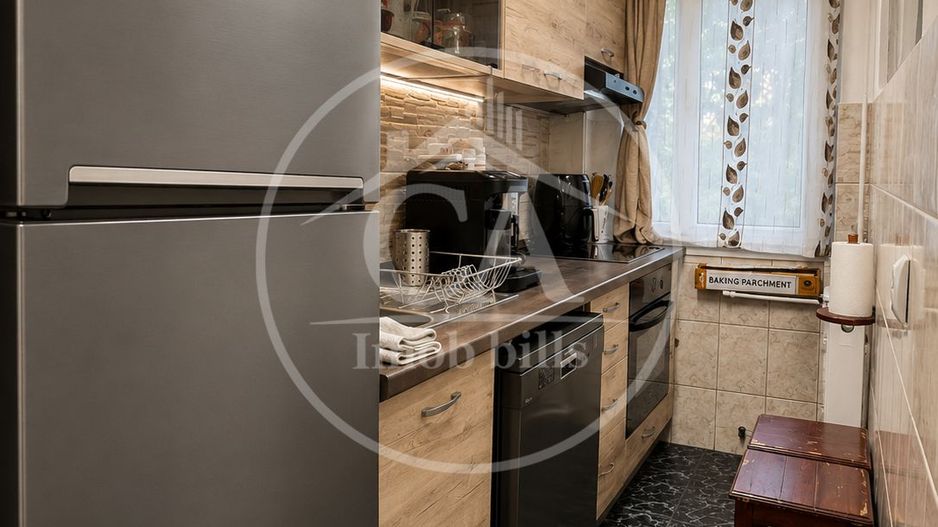 Apartament cu 3 camere de vânzare în zona Rogerius, Oradea - Poză 7