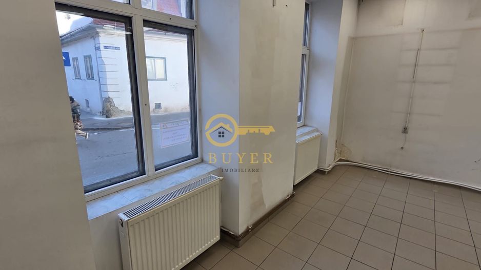 Spatiu comercial Ultracentral de inchiriat, 69mp– vitrina la strada - Poză 4