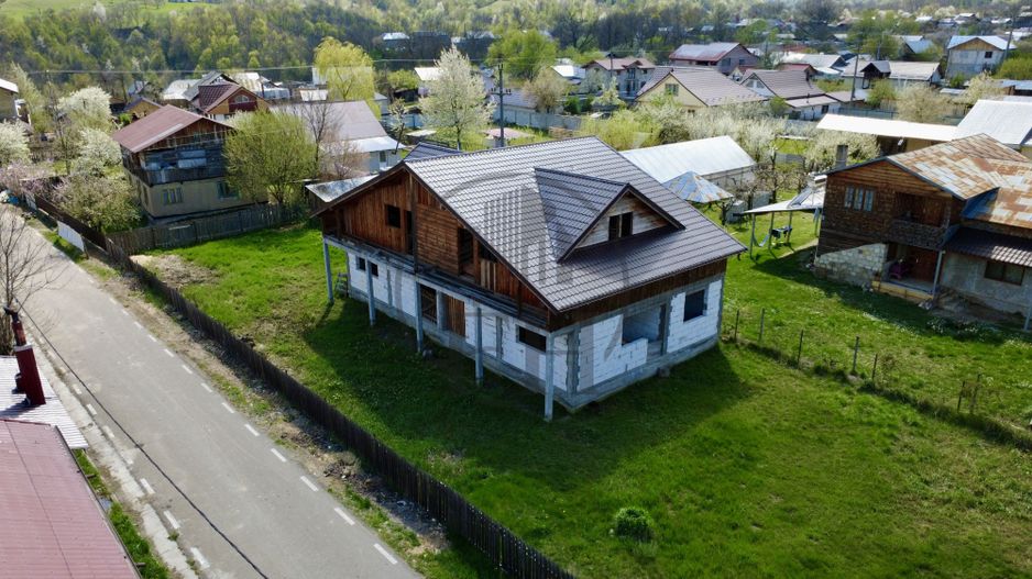 Casă de vânzare Năruja, Vrancea - Poză 2