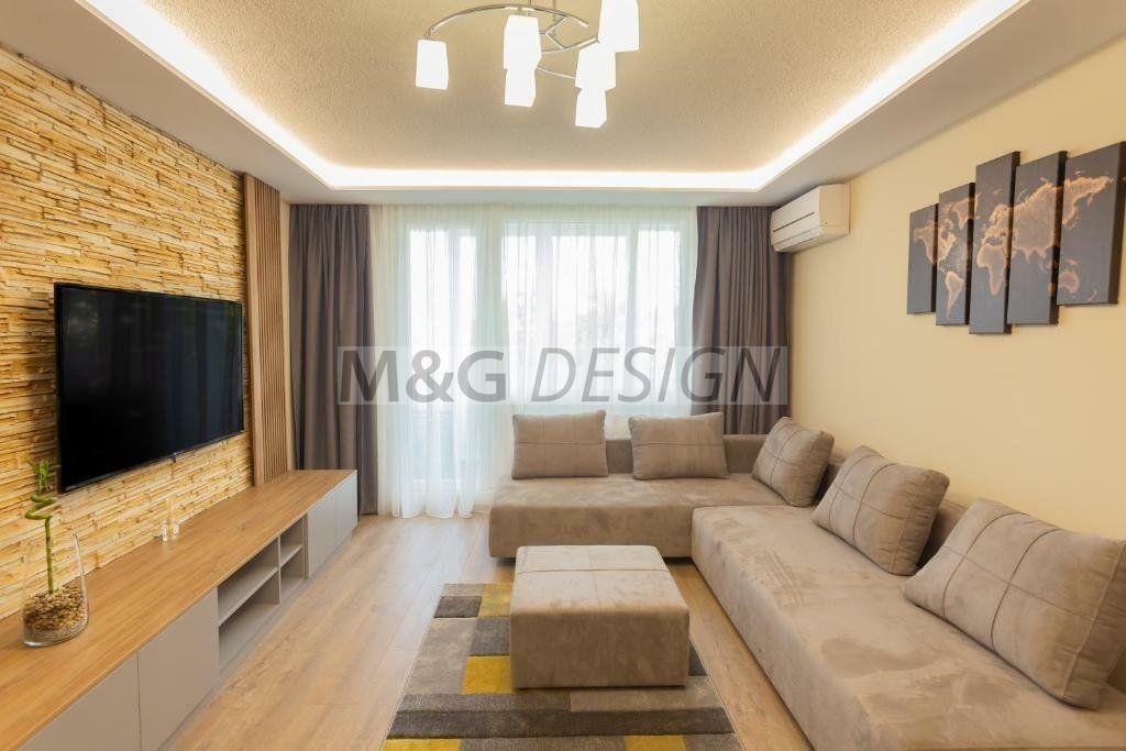 Apartament 3 camere zona centrala - Poză 1