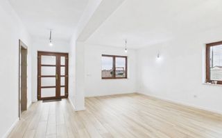Casă Nojorid, 117 mp, teren 700 mp - Poză 6