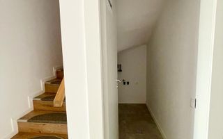 Vila in Pipera 4 camere, 2 locuri de parcare si curte - Comision 0% - Poză 10