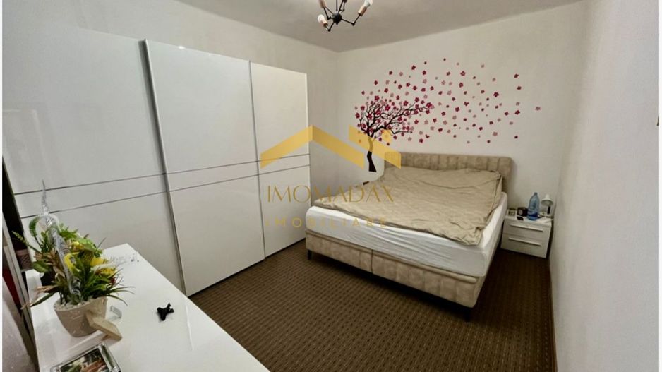 Modern-Apartament 5 Camere-Centrala Proprie - Poză 1