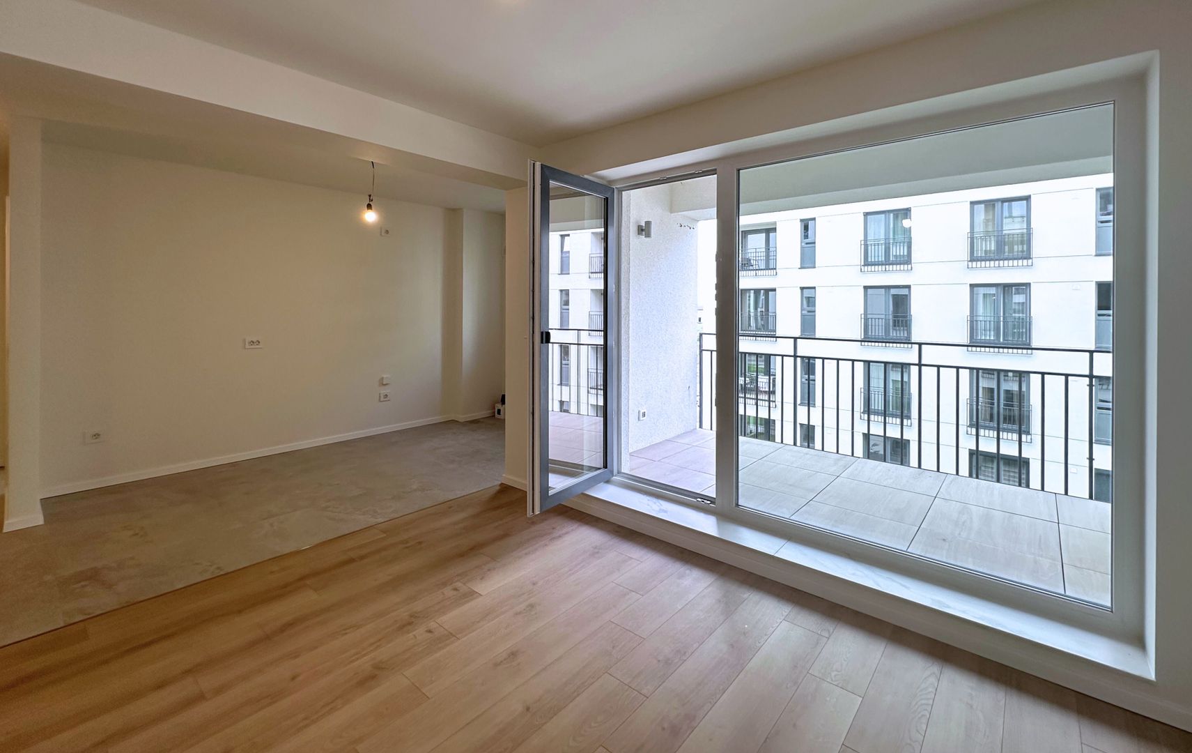 Apartament de lux 2 camere nelocuit Zona Coresi Kasper - Poză 5