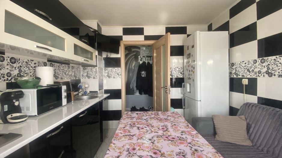 Vanzare apartament 2 camere luminos și primitor – Micro 11,Târgoviște - Poză 7