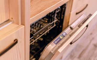 OCAZIE: Apartament cu 2 camere, LUX, la cheie! - Poză 10