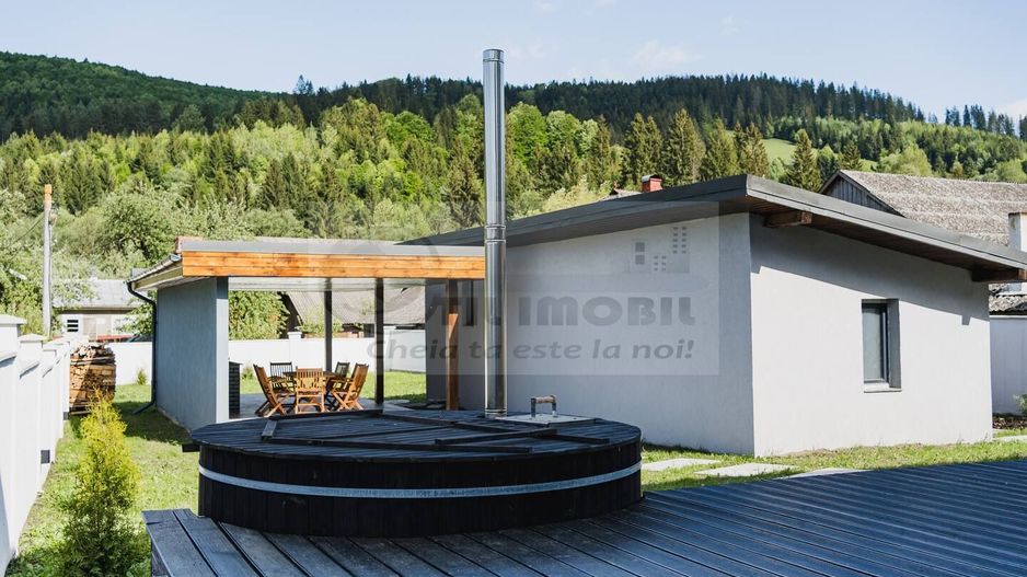 Pensiune de vanzare Voronet - 6 camere - 7 bai - Poză 17