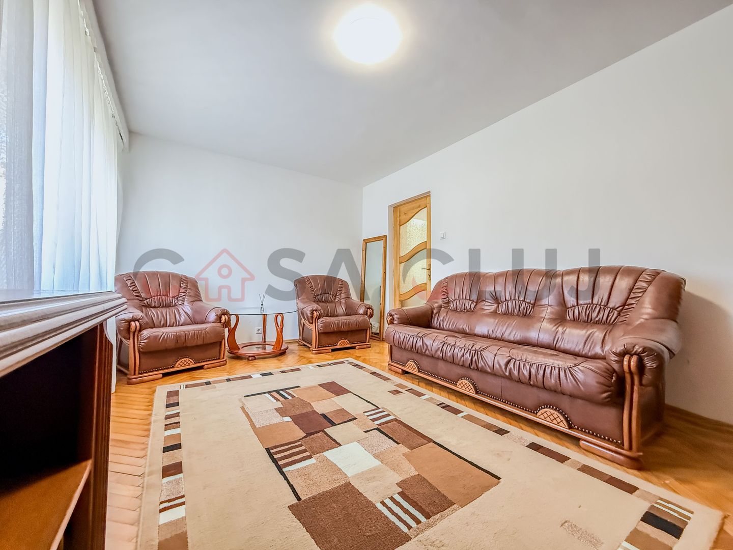 Apartament decomandat la parter inalt cu balcon , 0% comision! - Poză 1