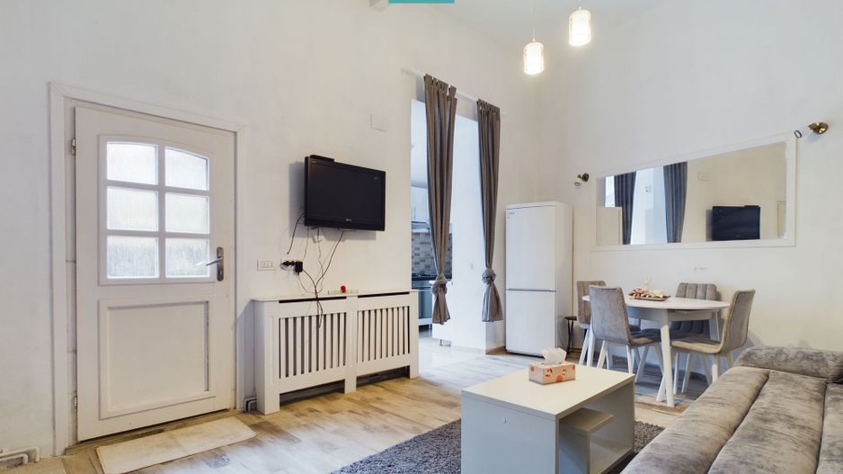 Apartament cu 2 camere la casă zonă centrală - Poză 2