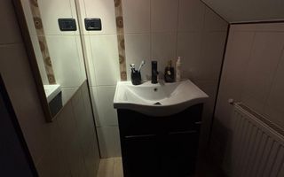 Apartament cochet 2 camere la mansardă – zona Intim - Poză 6