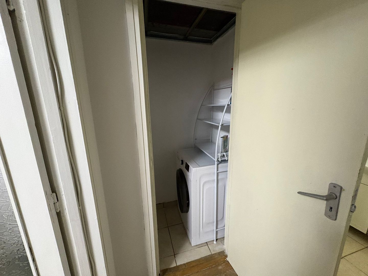 AP. 2 CAMERE PIATA SUDULUI, DOG-FRIENDLY, MODERN, METROU 14 MINUTE - Poză 10