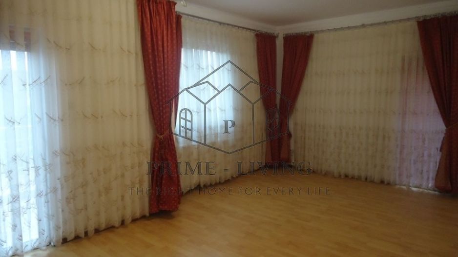 Casă de lux nemobilată cu facilități moderne și grădină extinsă - Poză 4