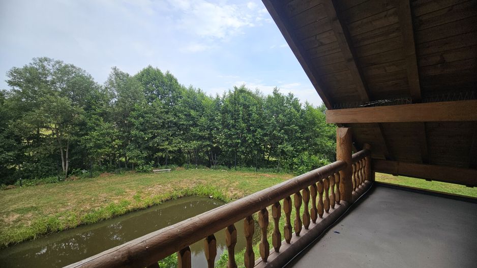 Chalet din busteni cu vedere panoramica spre Muntii Fagaras Tocile - Poză 13