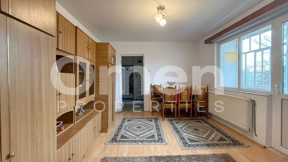 Apartament 2 camere de vanzare zona Albina - Poză 1