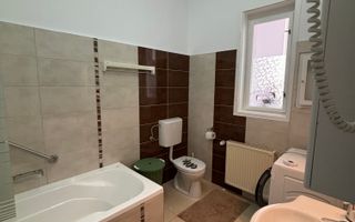 Vilă de închiriat zona Parvan - Poză 15