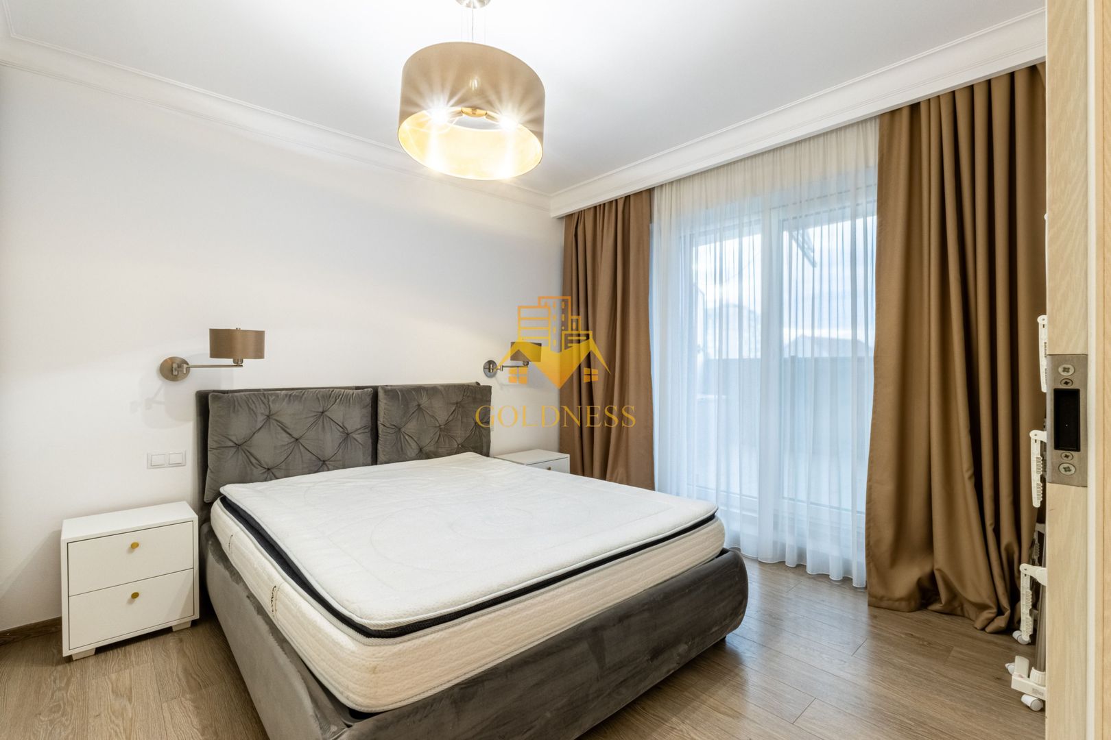 2 camere, modern,garaj, bloc nou, Scala zona Centrala, Bosch, Ntt Data - Poză 1