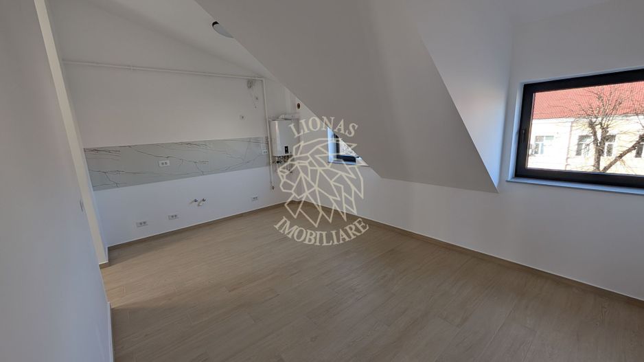 Apartament de Lux 3 camere-mobilat, utilat-Central - Poză 2