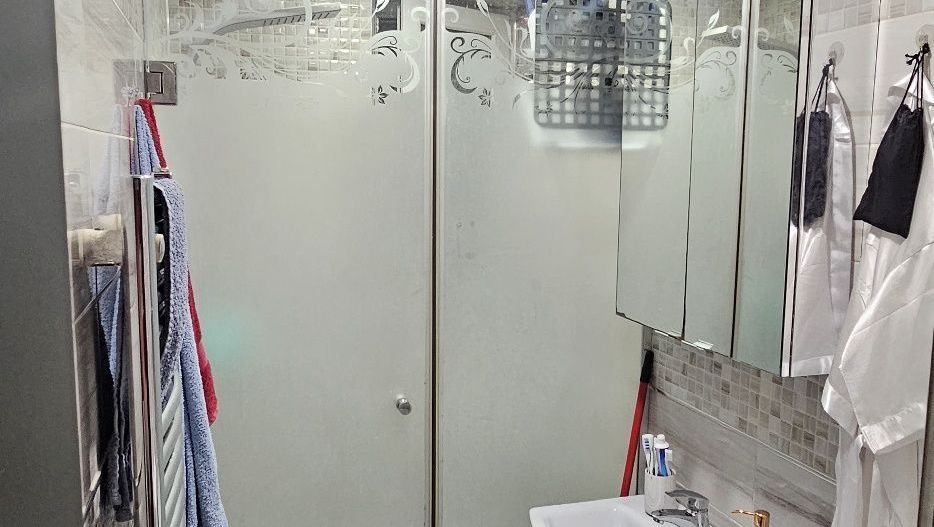 Apartament 2 cam  Centru. sau schimb cu casă in Galati - Poză 8