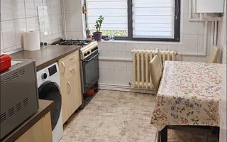 Apartament  2 camere ,decomandat , Bld.Alexandru cel bun 55 mp - Poză 3
