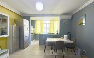 Apartament mobilat cu 3 camere | Dumbravita - Poză 6
