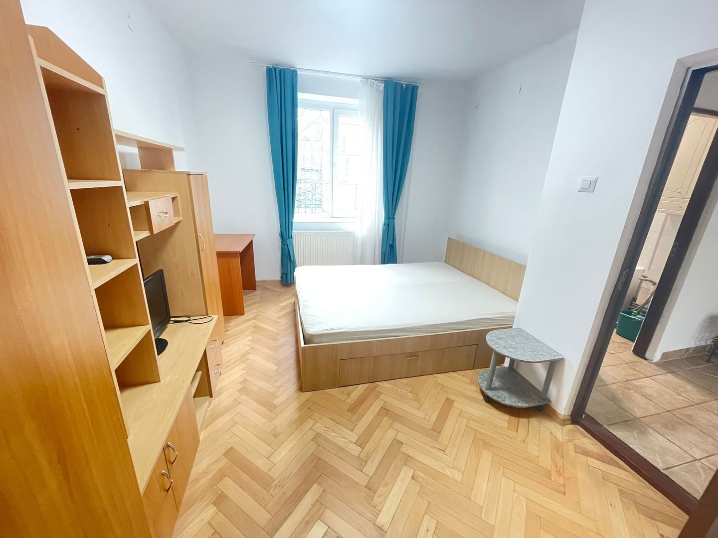 Apartament 2 Camere De Inchiriat | Decomandat | Central | The Office | Etaj 3/4 - Poză 7