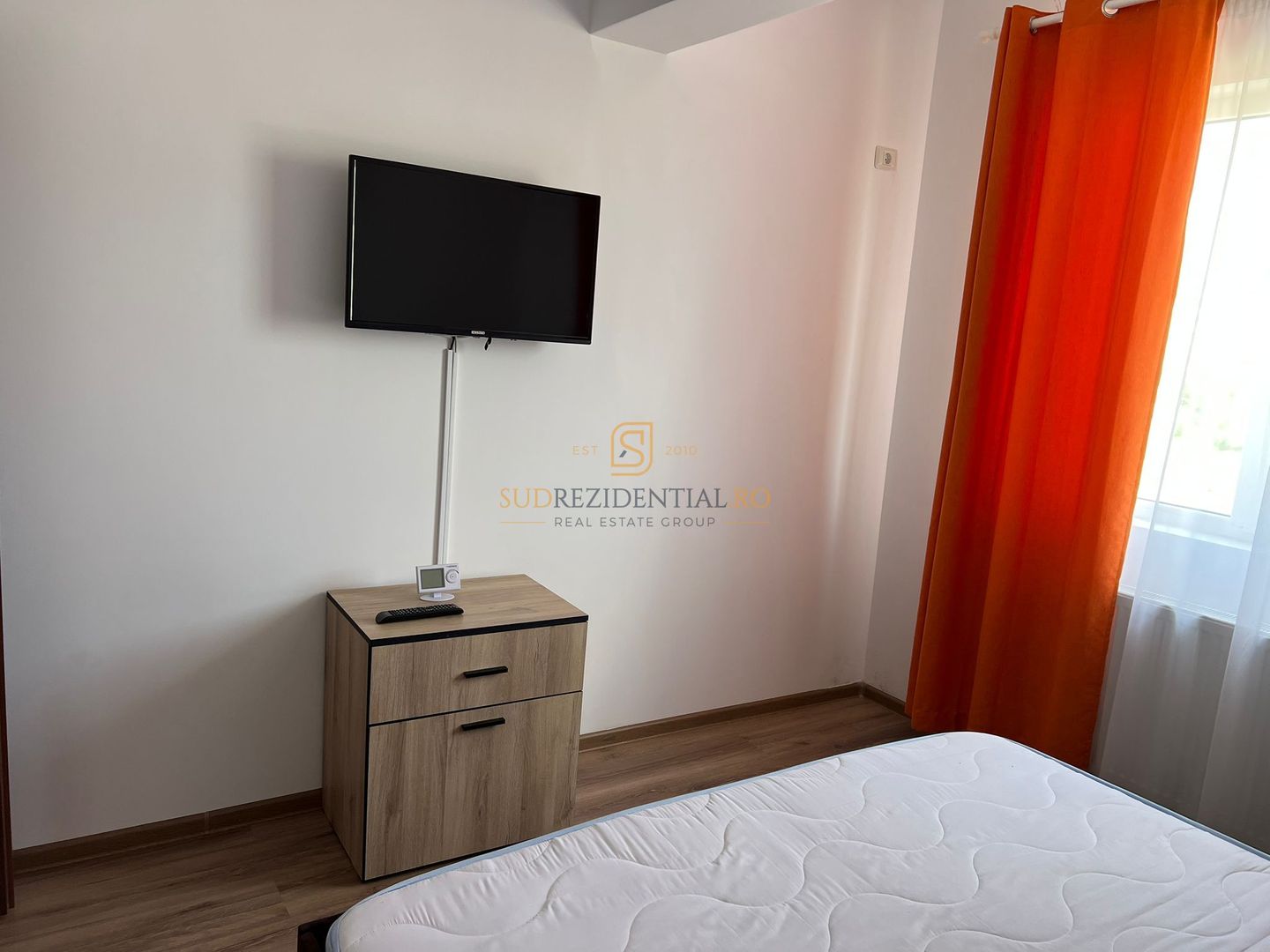Inchiriere 2 camere, mobilat si utilat - acces rapid metrou Berceni - Poză 2