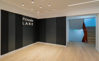 2 camere Mamaia | Private Lake- bloc 2025| Vedere frontală la lac, la 5 m de apa - Poză 4