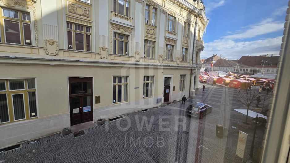 Garsonieră exclusivistă în Piața Mare cu vedere directă la Bradul de Crăciun - Poză 7