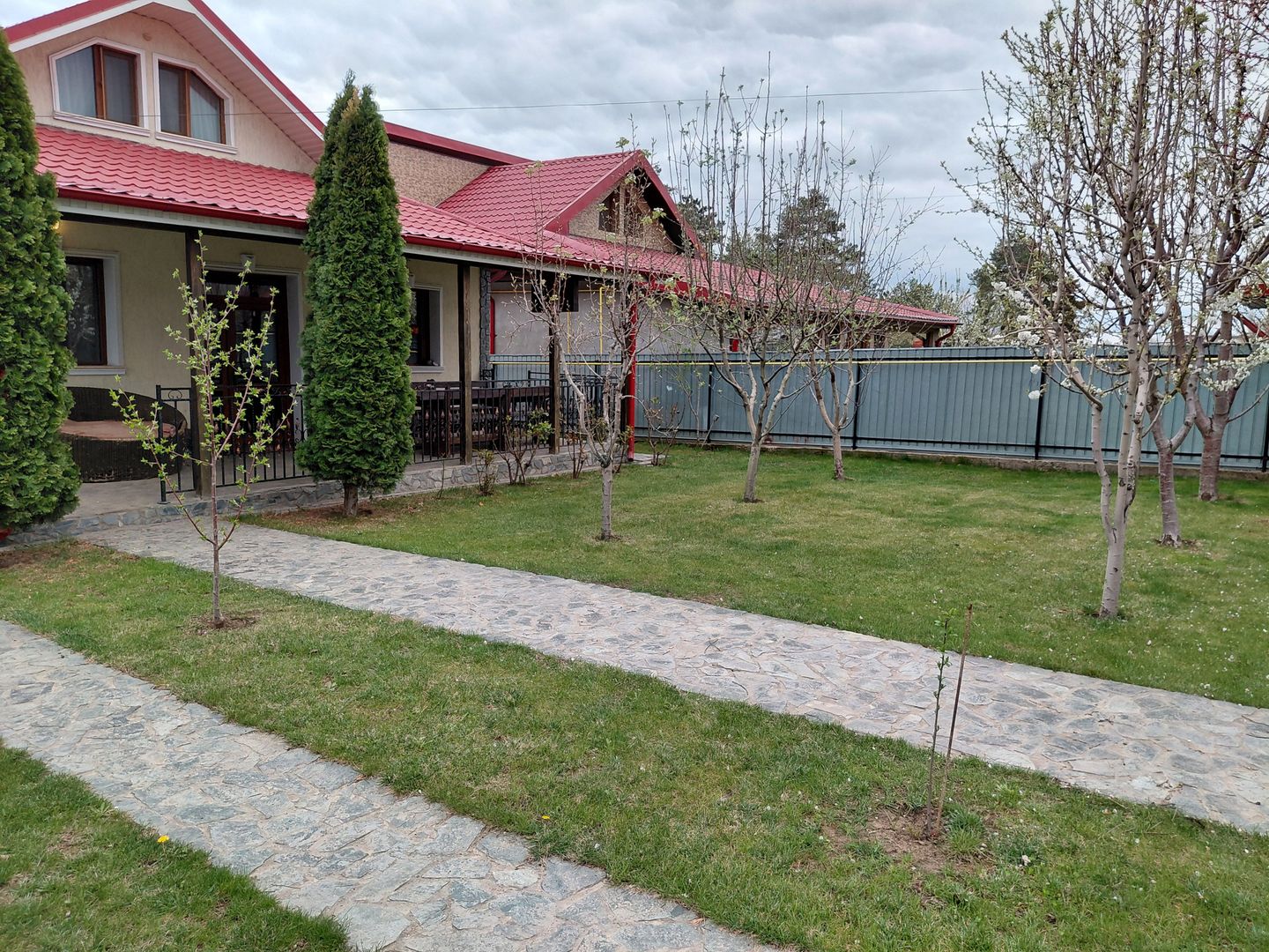 Casă spațioasă și primitoare, gata de mutare! Tulucesti! - Poză 29