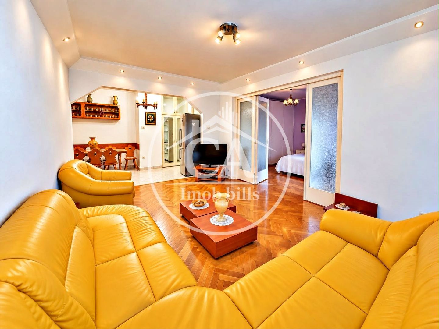 Apartament cu 3 camere de închiriat în zona central , Oradea - Poză 3