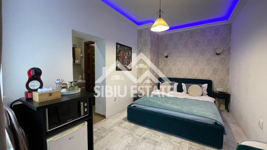 Afacere la cheie 2 unitati de cazare in regim hotelier ULTRACENTRAL - Poză 2