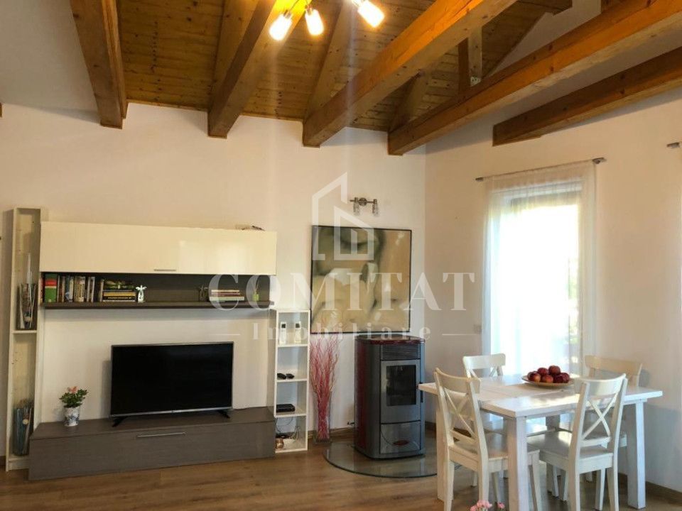 Casă cochetă cu teren generos și panoramă Chinteni - Poză 19