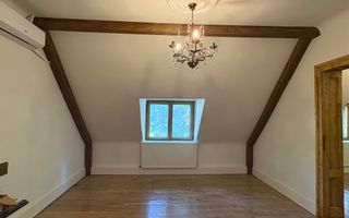 Spațiu de birouri - apartament cu 4 camere- Mansarda în vila -Kiseleff - Poză 2