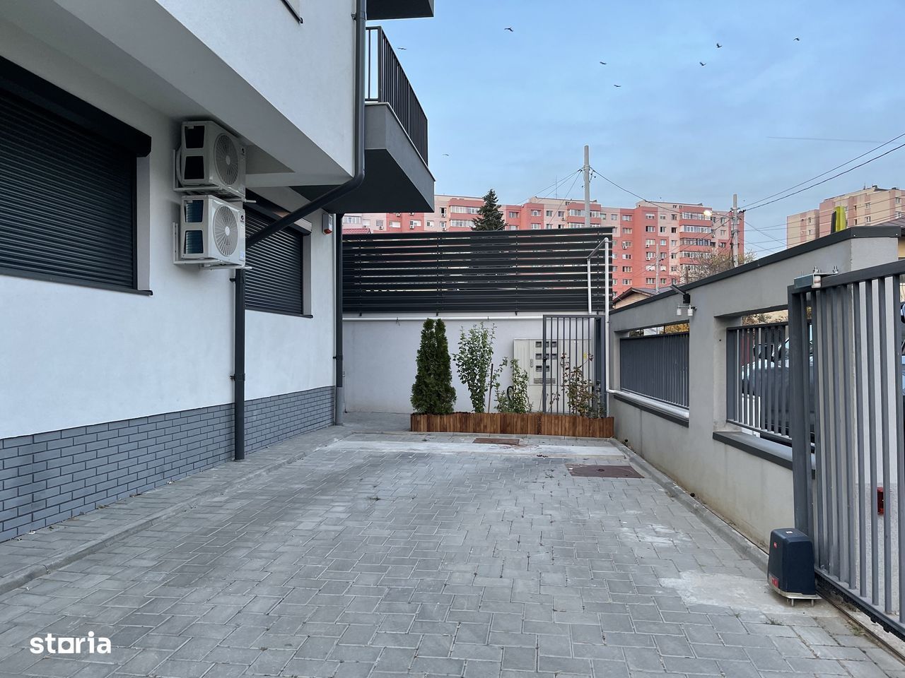 De vanzare apartament 3 camere ,  Soseaua Giurgiului sector4 - Poză 19