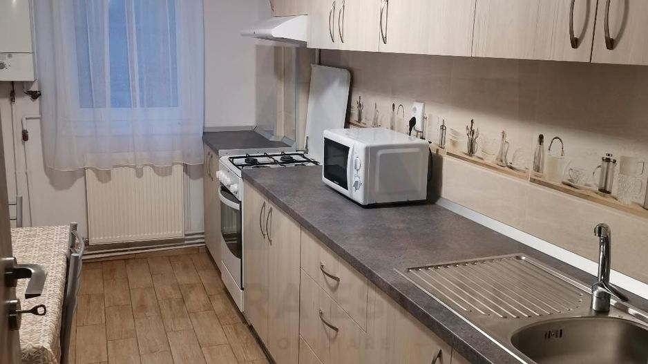 Apartament 2 camere 55 mp utili etajul 1 cu balcon in zona Centrala - Poză 3