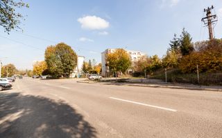 Teren stradal pe colț - Ideal afacere - front stradal mare - Poză 11