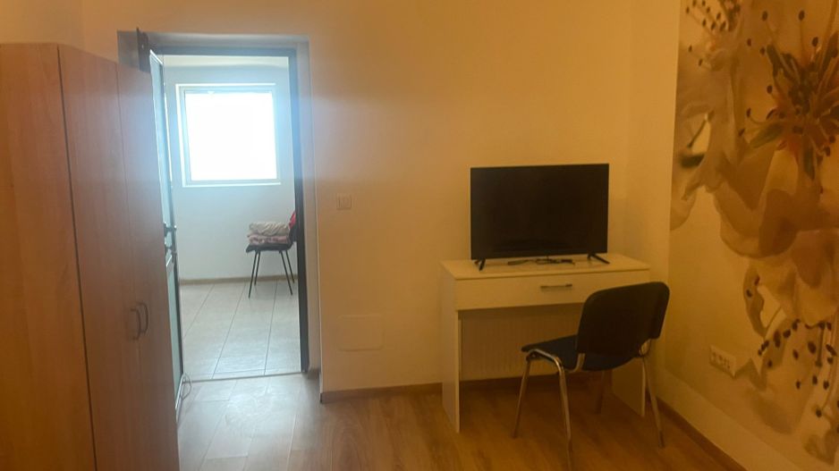 Casa de inchiriat - 200 mp - 6 dormitoare - Str. Tecuci - Poză 17