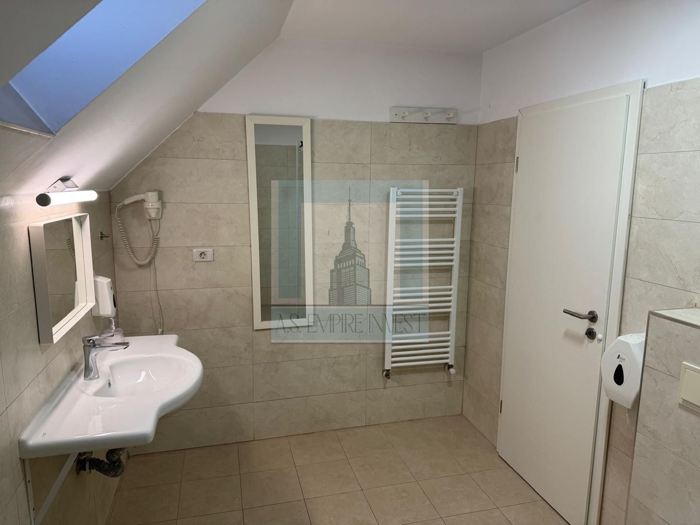 De inchiriat apartament 2 camere/ Centrul Istoric - Poză 18