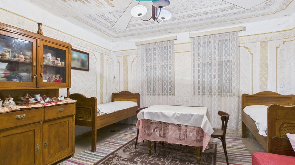 Casă  cu 2 corpuri total 4 camere în Nădab - Poză 11