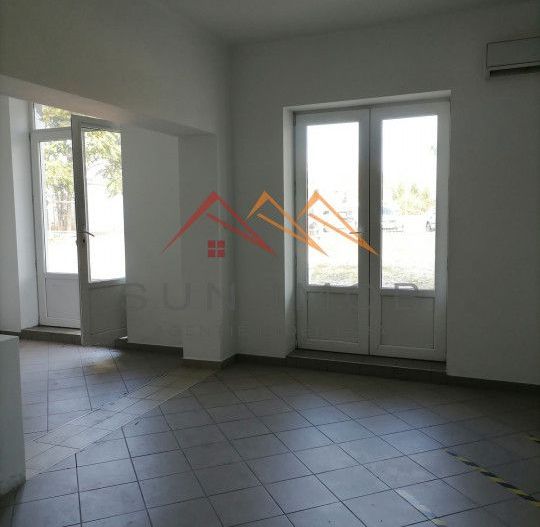 Spatiu de inchiriat, 327mp, curte, 380, CT, parcare, Campina, Prahova - Poză 16