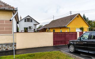 Casă cu teren de 1440 mp, Aradul Nou - Poză 1