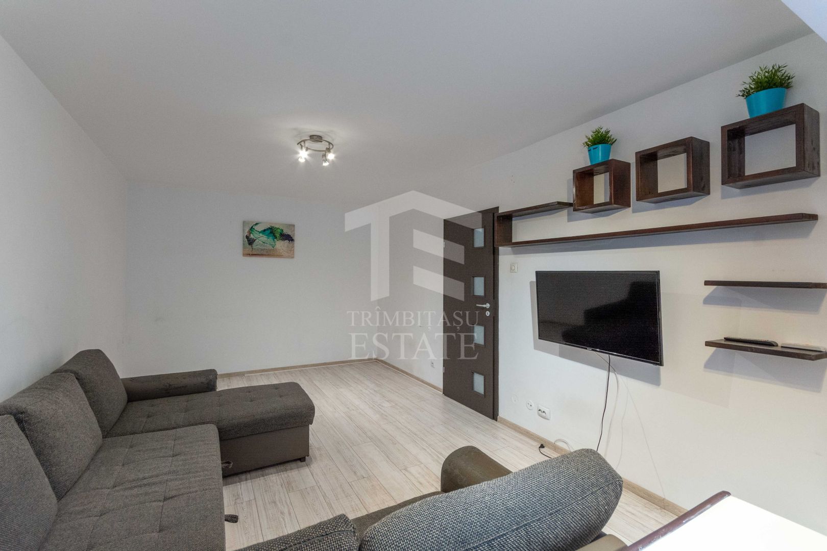Apartament 2 camere Metrou 1 Decembrie Trapezului Theodor Pallady - Poză 1